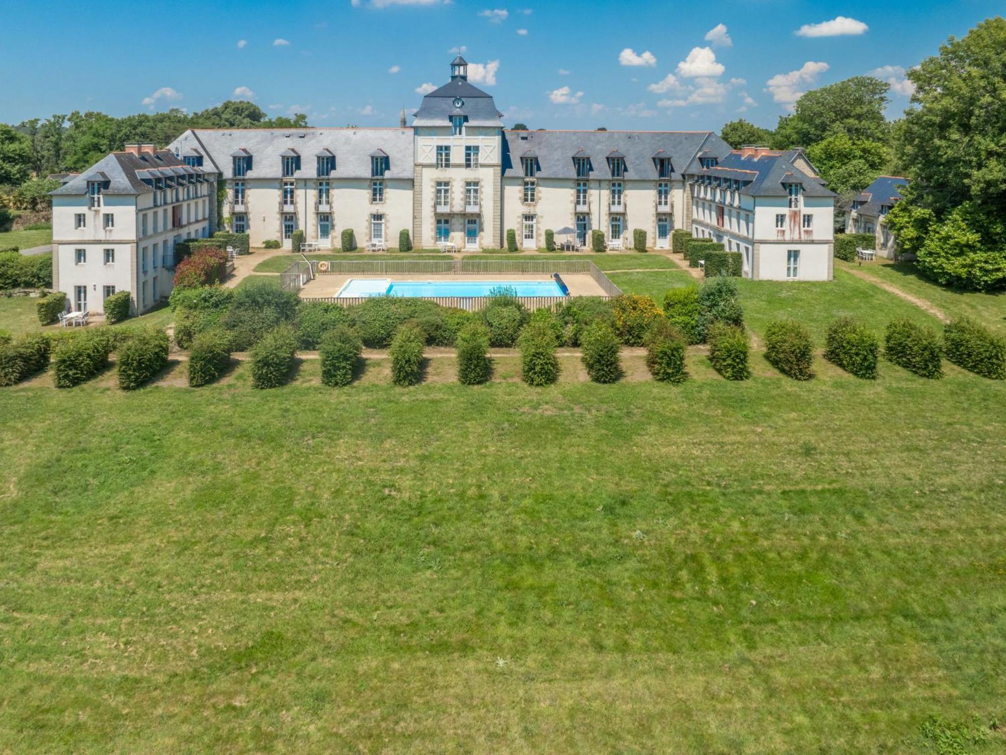 Apartment Le Chateau De Kergonano-13 By Interhome Баден Екстер'єр фото