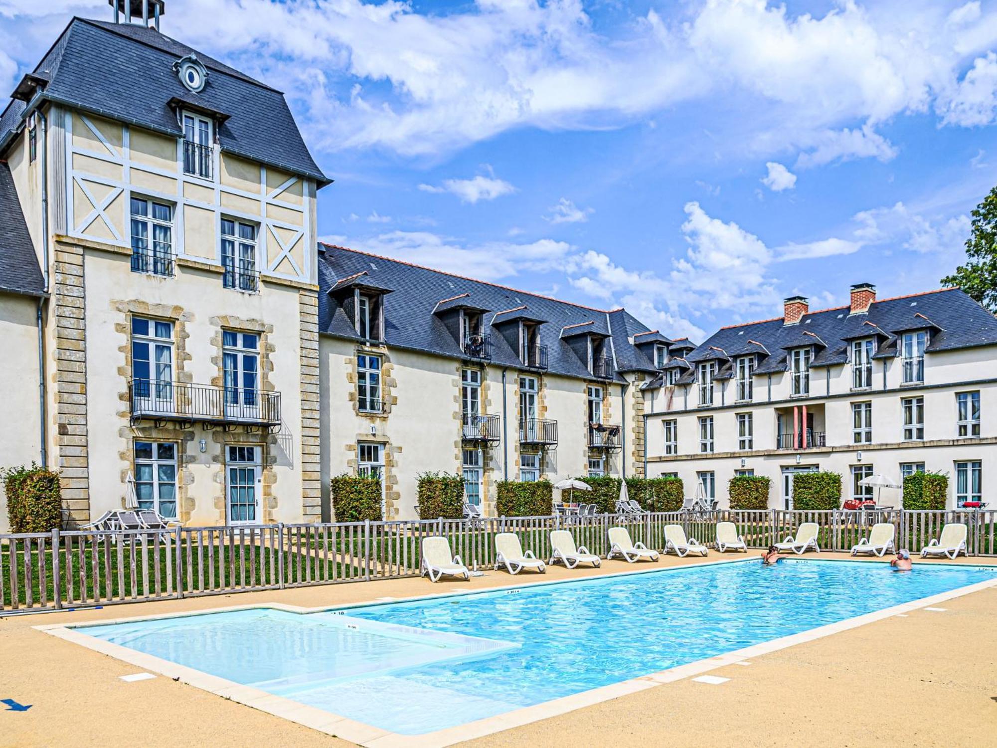 Apartment Le Chateau De Kergonano-13 By Interhome Баден Екстер'єр фото