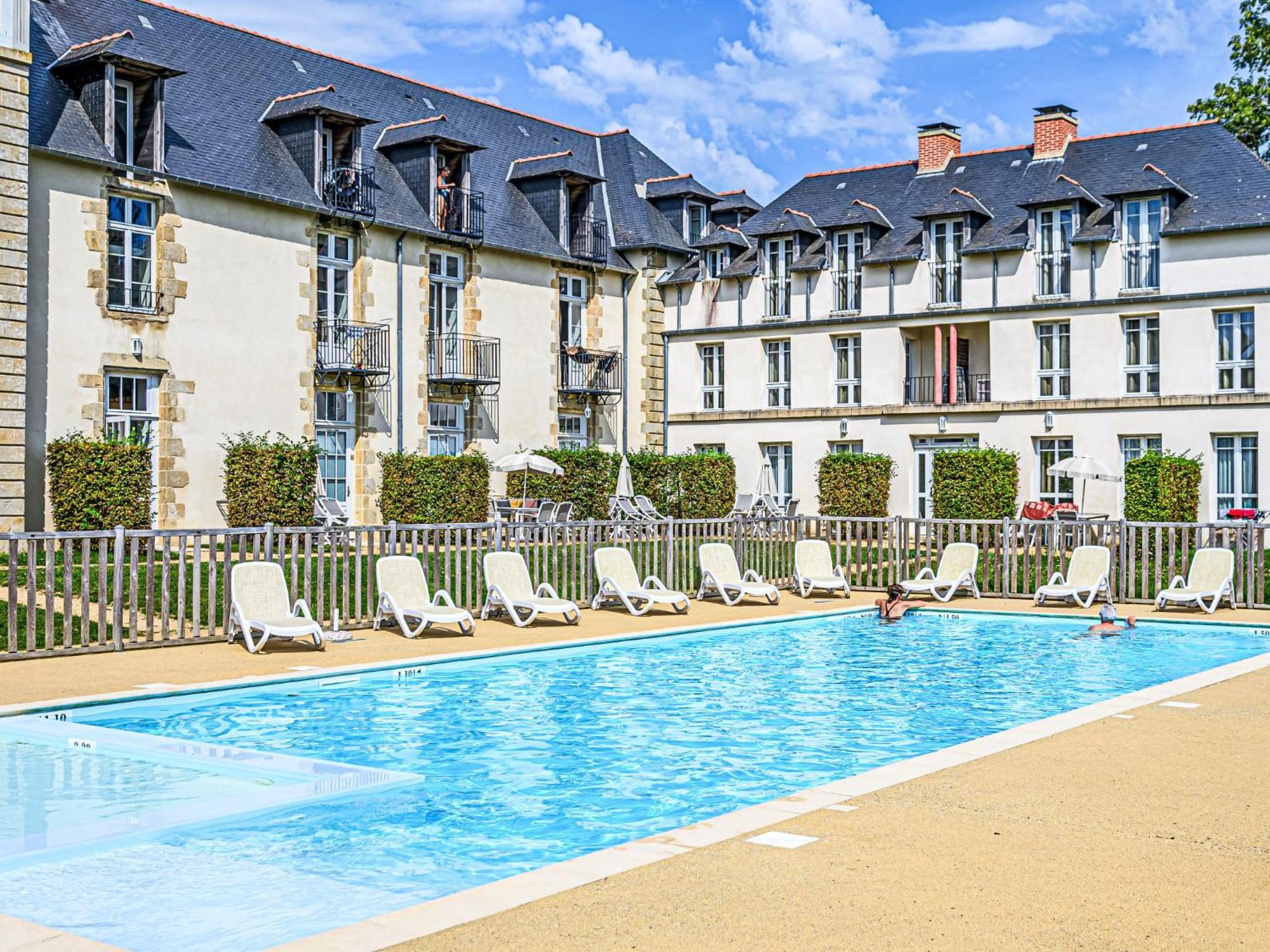 Apartment Le Chateau De Kergonano-13 By Interhome Баден Екстер'єр фото